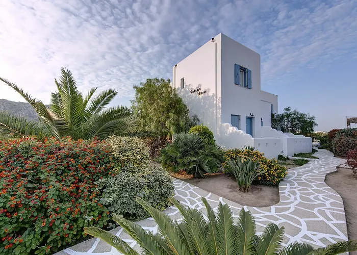 Valena Mare & Plaka (Naxos)