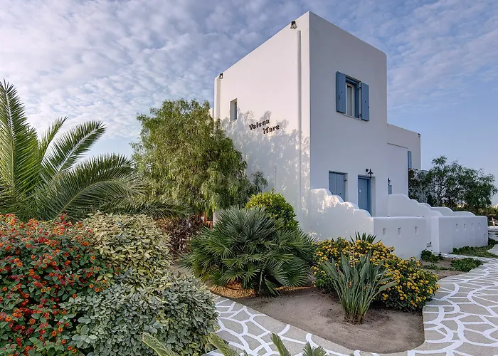 Valena Mare & Plaka (Naxos)