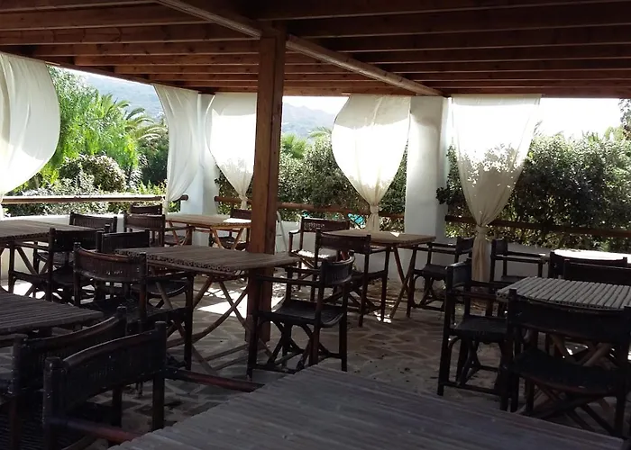 Valena Mare & Aparthotel Plaka (Naxos)