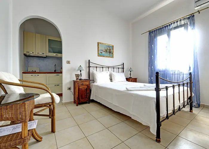 Aparthotel Valena Mare & Plaka (Naxos)
