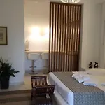 Valena Mare & 4*