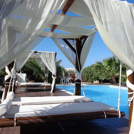 Valena Mare & 4*