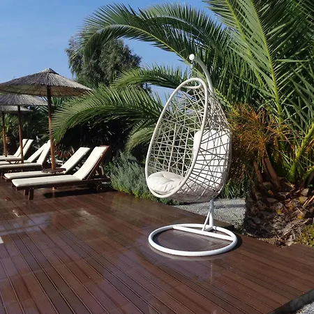 Valena Mare & Lägenhetshotell Pláka