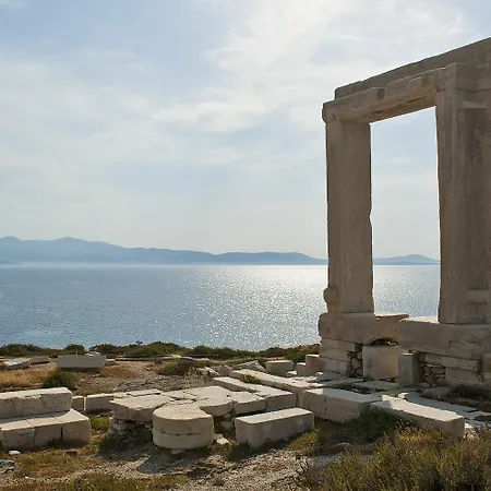 Valena Mare & 2* Plaka (Naxos)